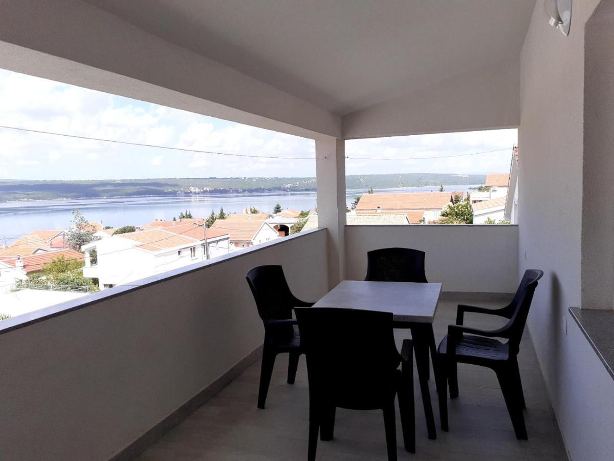 Apartmani Grumf Gornji Karin Eksteriør bilde